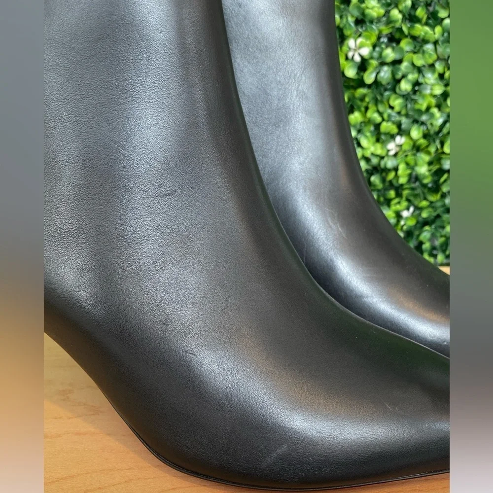 Christian Louboutin Epic Booty Leather Ankle Boots 70‎